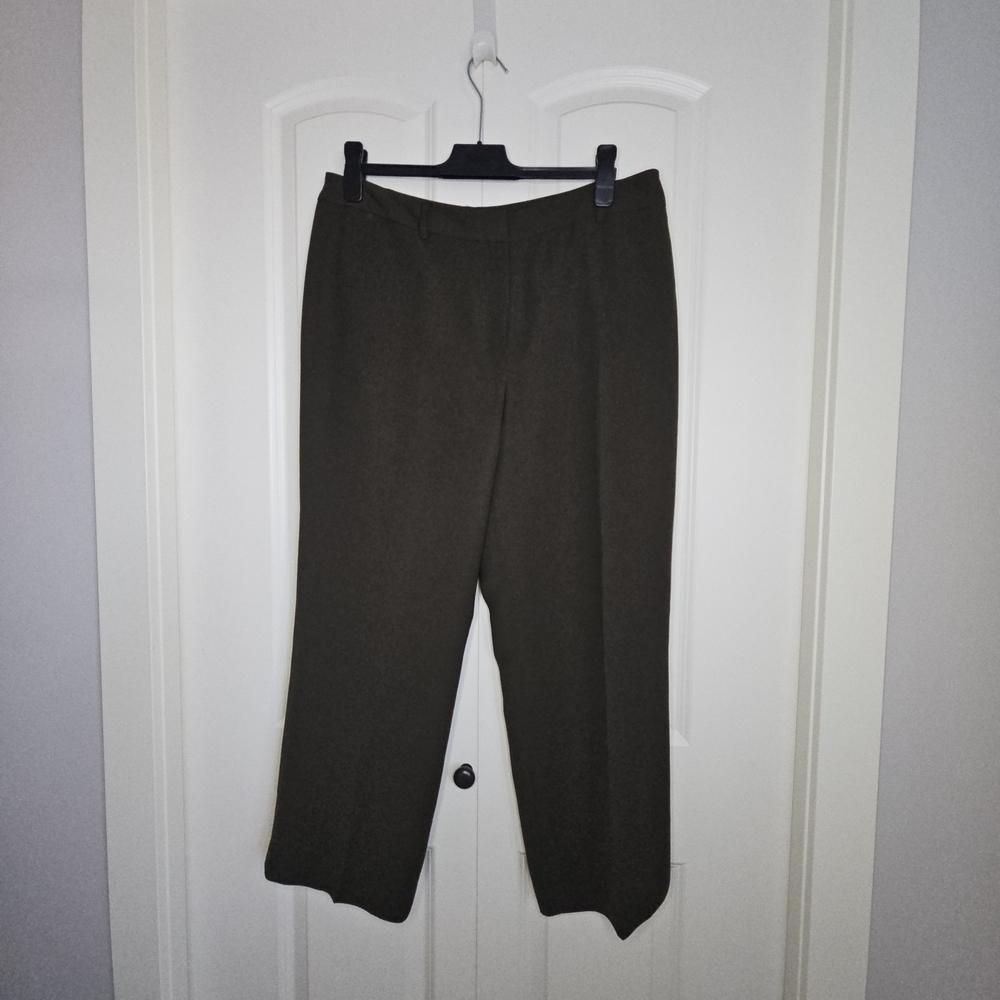 Jones Wear Women's Straight Leg Pants Olive Green Sz 14 Lined